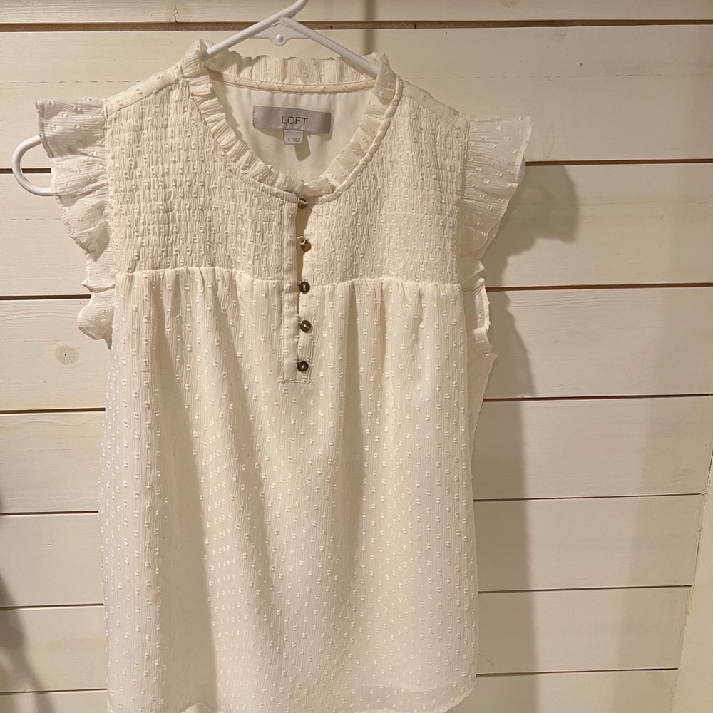 LOFT clip dot flutter sleeve blouse, size S